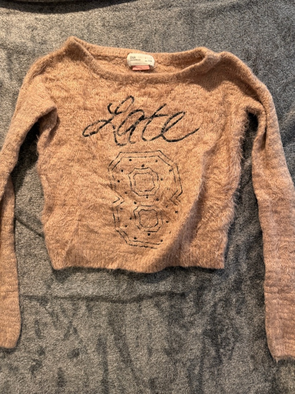 Women’s Fuzzy Knit Crewneck Sweater in Light Brown/pink